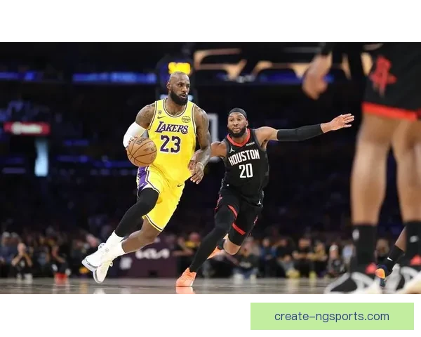 NBA季后赛激战正酣，詹姆斯带领湖人迎战勇士，詹皇冲击历史新高