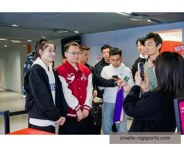 全明星赛惊喜连连球员表现亮眼观众热情高涨